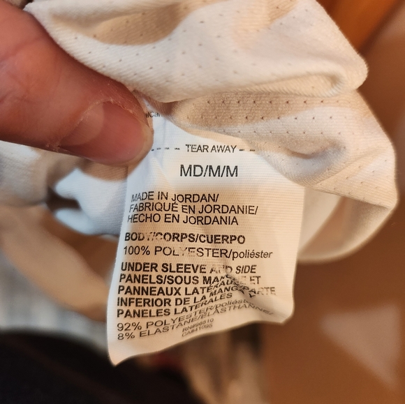 UA short sleeve shirt - Picture 5 of 7